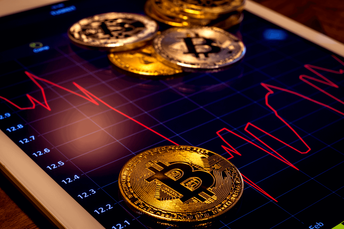 Bitcoin Price Tests 150-Day Moving Average Support; Can it Bounce Back? 1