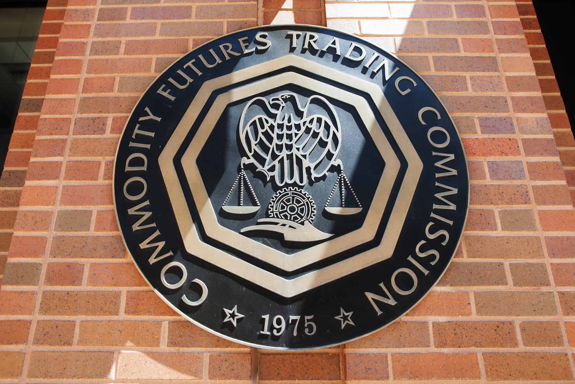 CFTC Sues Alleged Crypto Ponzi Scammer for $500K Theft 1