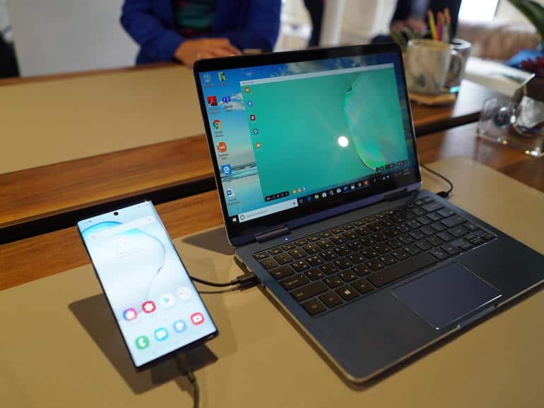 No brain, no gain: Laptop docks for smartphones fall short 1
