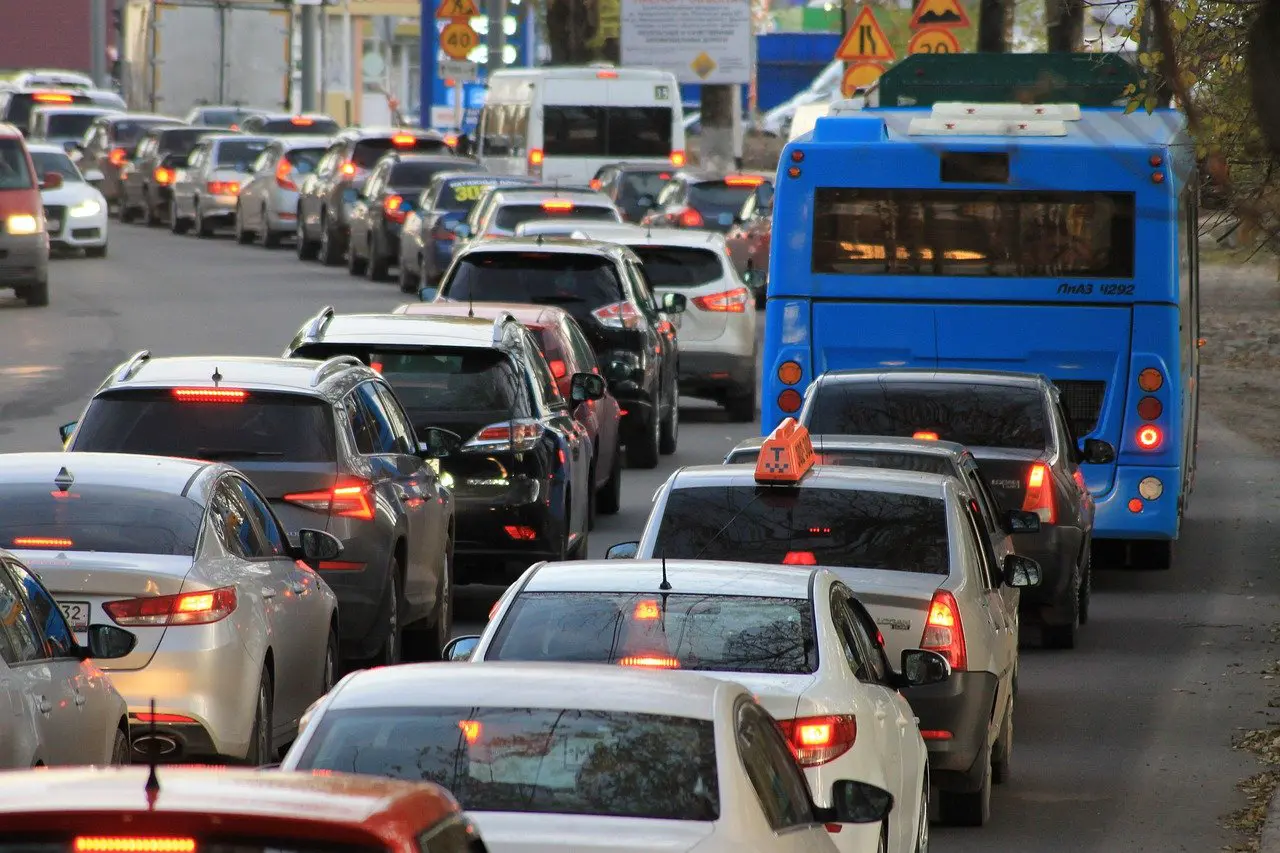 Traffic to dApps